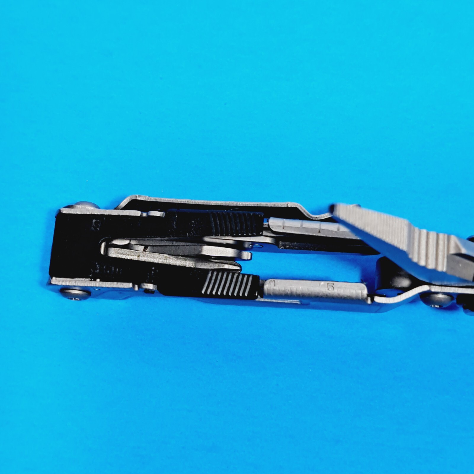 SOG PP1001 Mini Multi Function Tool Folding Pliers Outdoor Camping Hunting