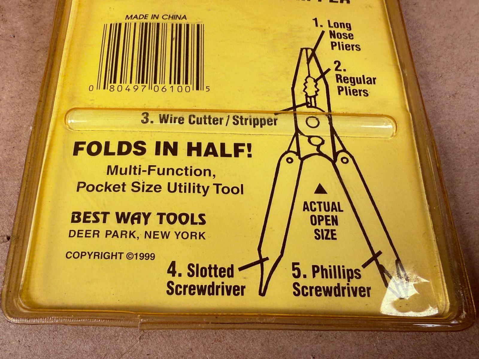 2 Pocket Multi Tool Pliers Mini Folding Key Chain 5 in 1 – Screwdriver Stripper