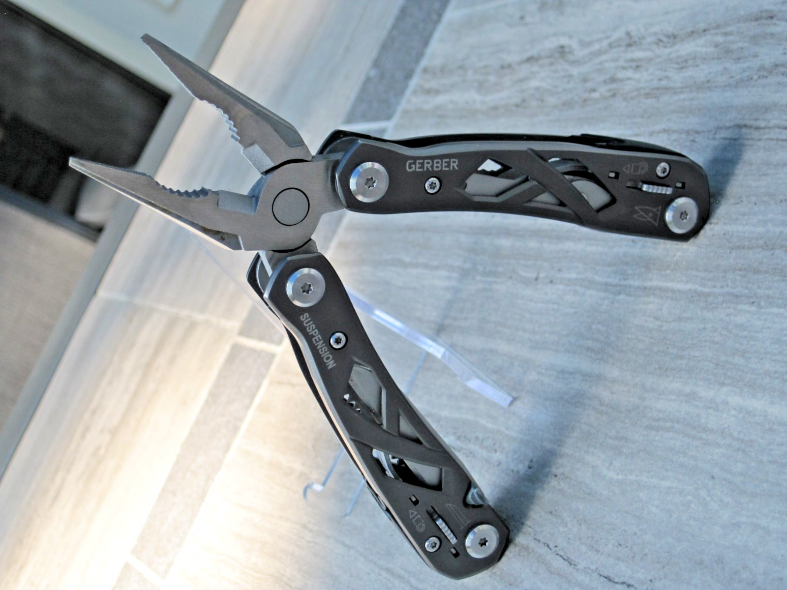 GERBER “SUSPENSION” Multitool, 10-tools