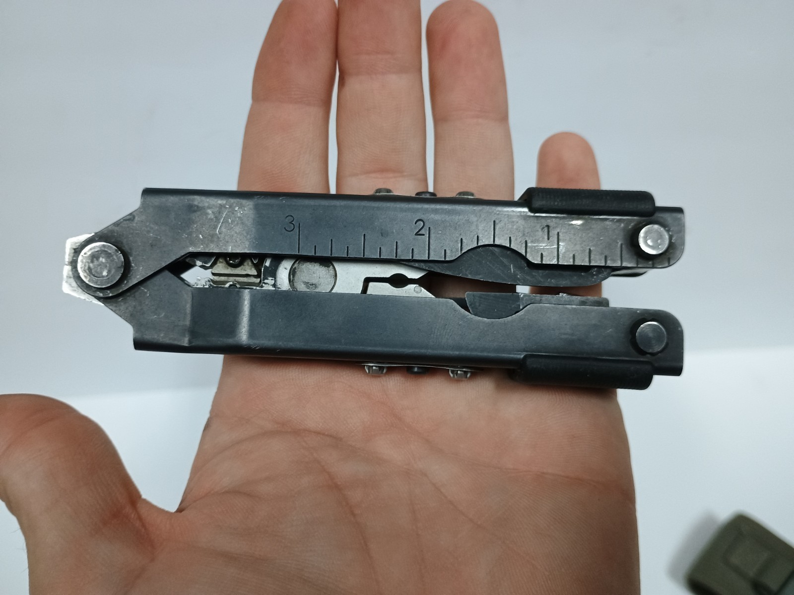 Gerber MP600 Multi Tool Multi plier Military Issue Black Camo Sheath w/Allen Key