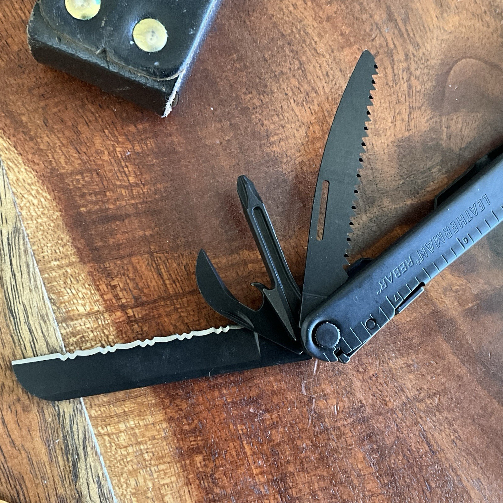 Leatherman Rebar Multi-Tool Black Oxide With Leather Sheath Fantastic Mint A+