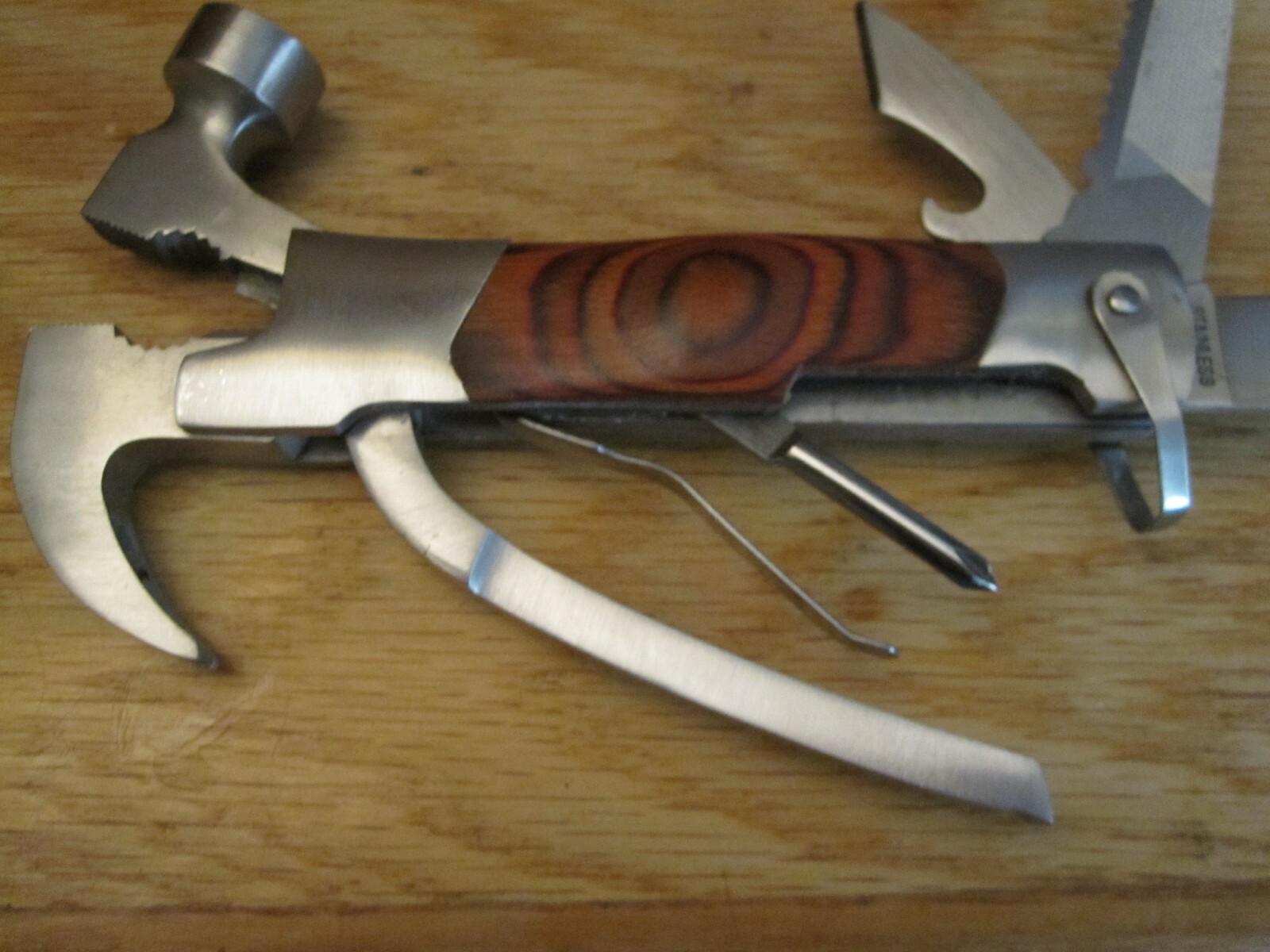Sheffield THE HAMMER 14-in-1 Multitool Knife Pliers Screwdriver Wire Cutter Claw