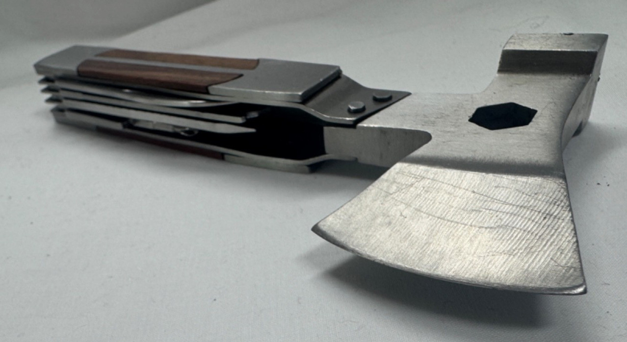 SHEFFIELD CAMPER MULTI TOOL 12-IN-1