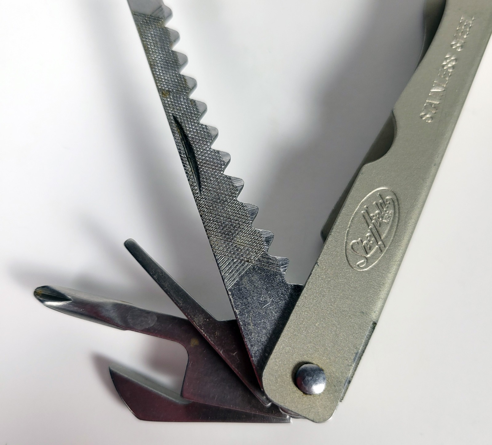 Multi-Tool Pocket Knife SHEFFIELD 1200E Stainless Steel Fishermen 9-Tools