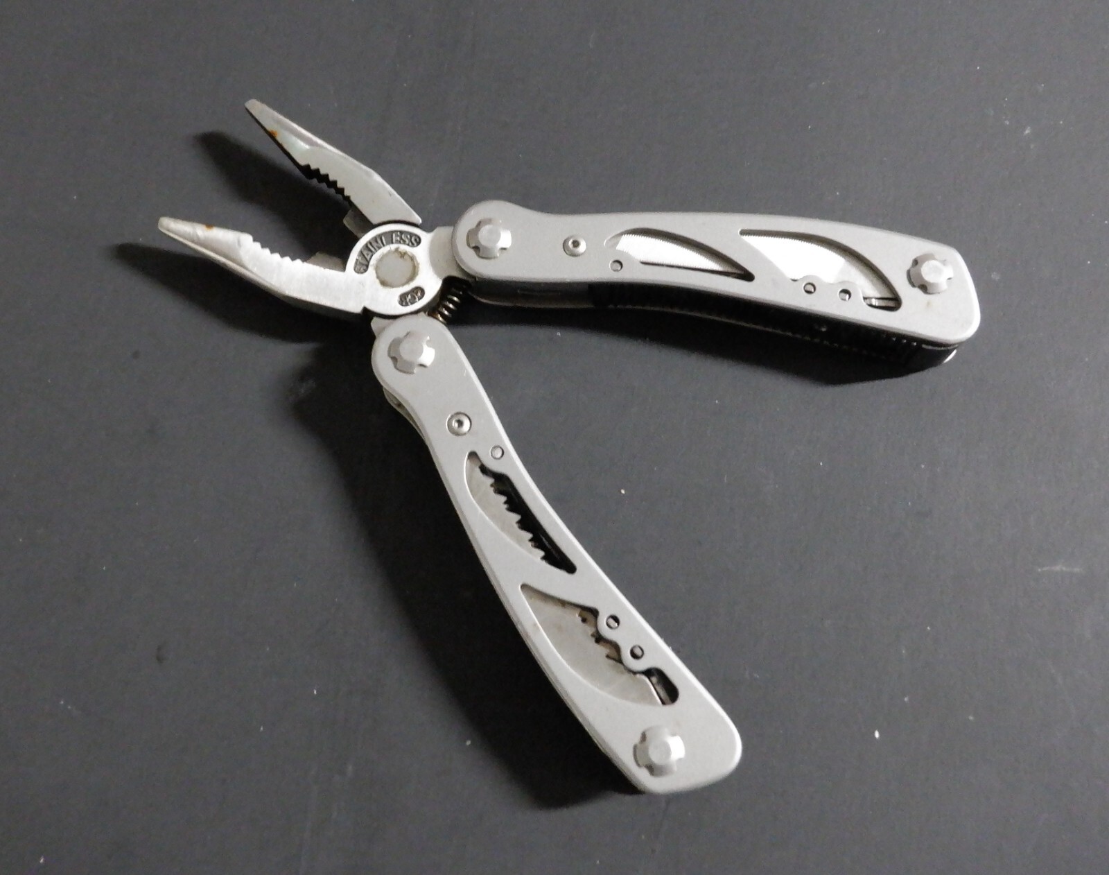 Winchester Stainless Steel Blade Multi-tool