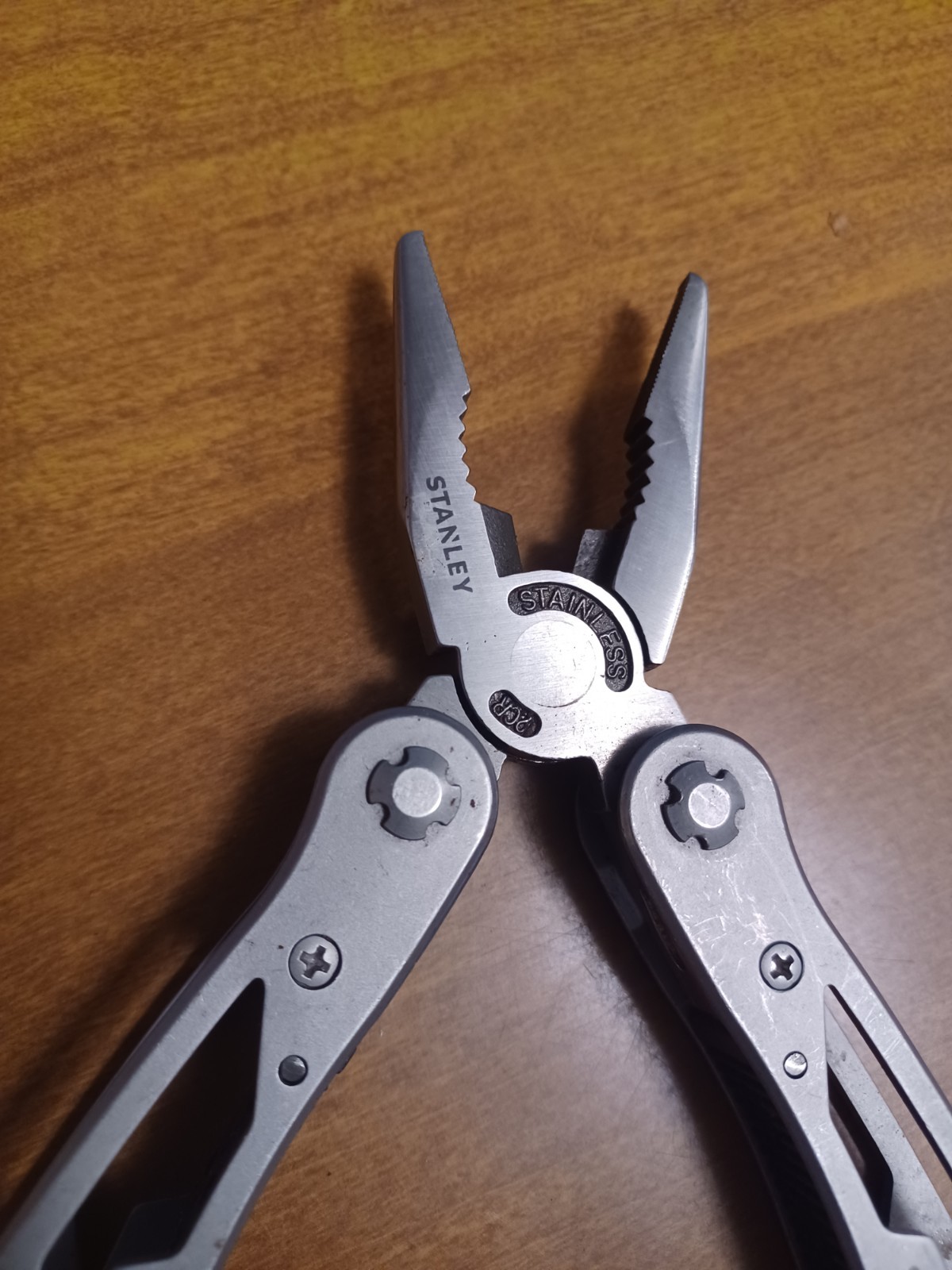 Stanley 2CR Multitool Stainless
