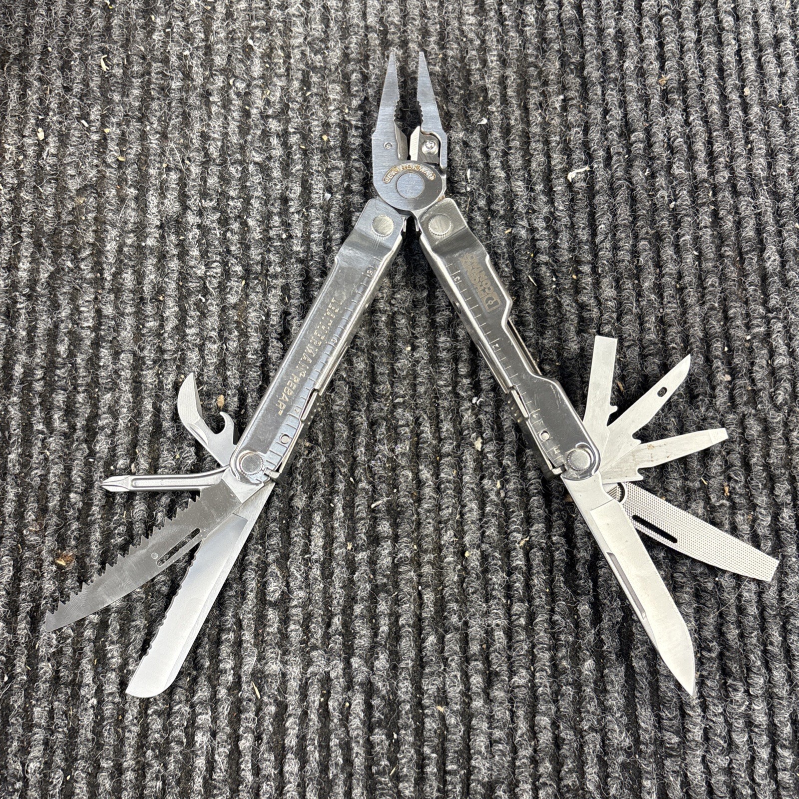 Leatherman REBAR Multi-Tool (084)