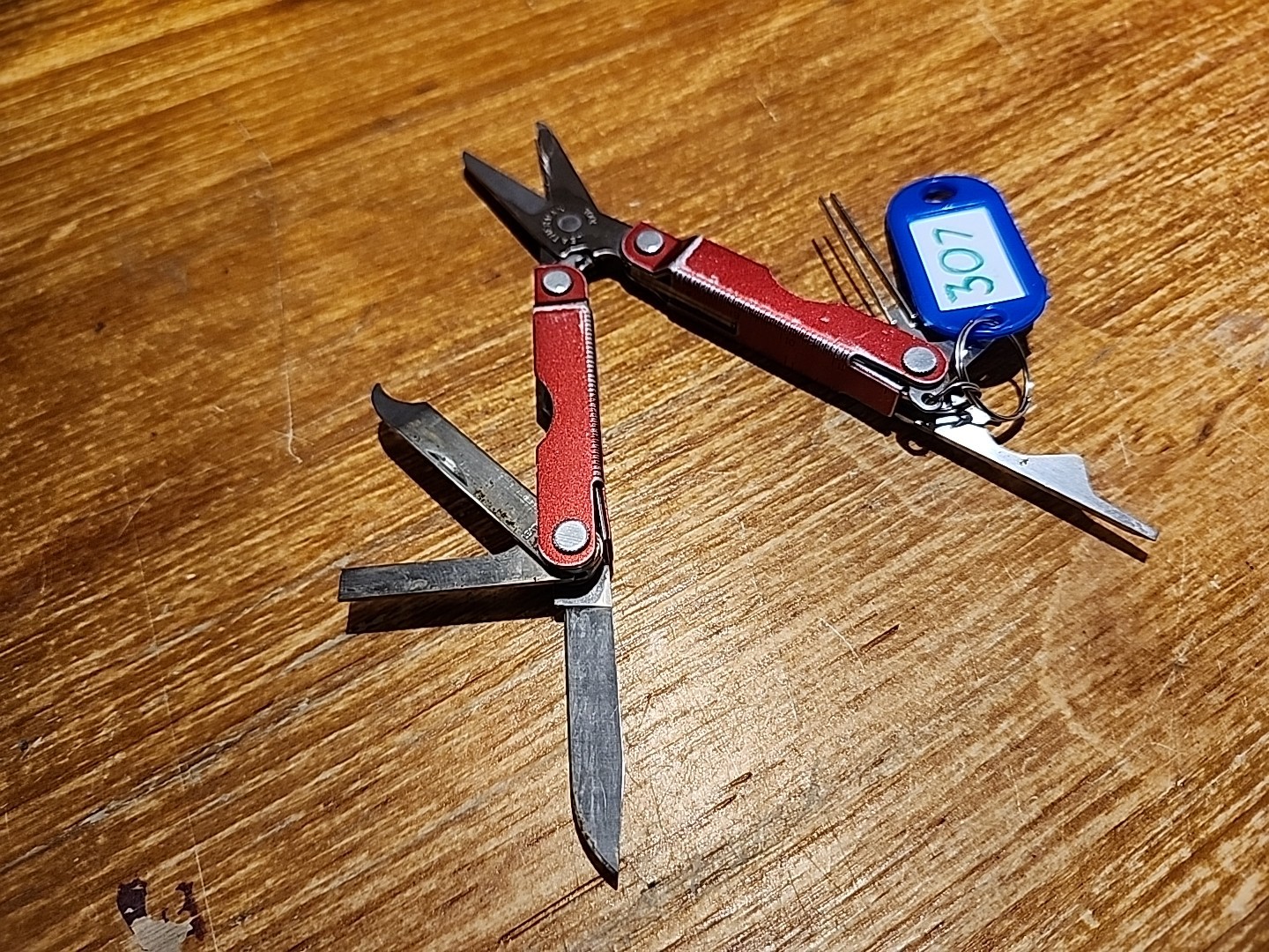 Leatherman Micra Multitool – Red, Stainless Steel, Used, Good Condition
