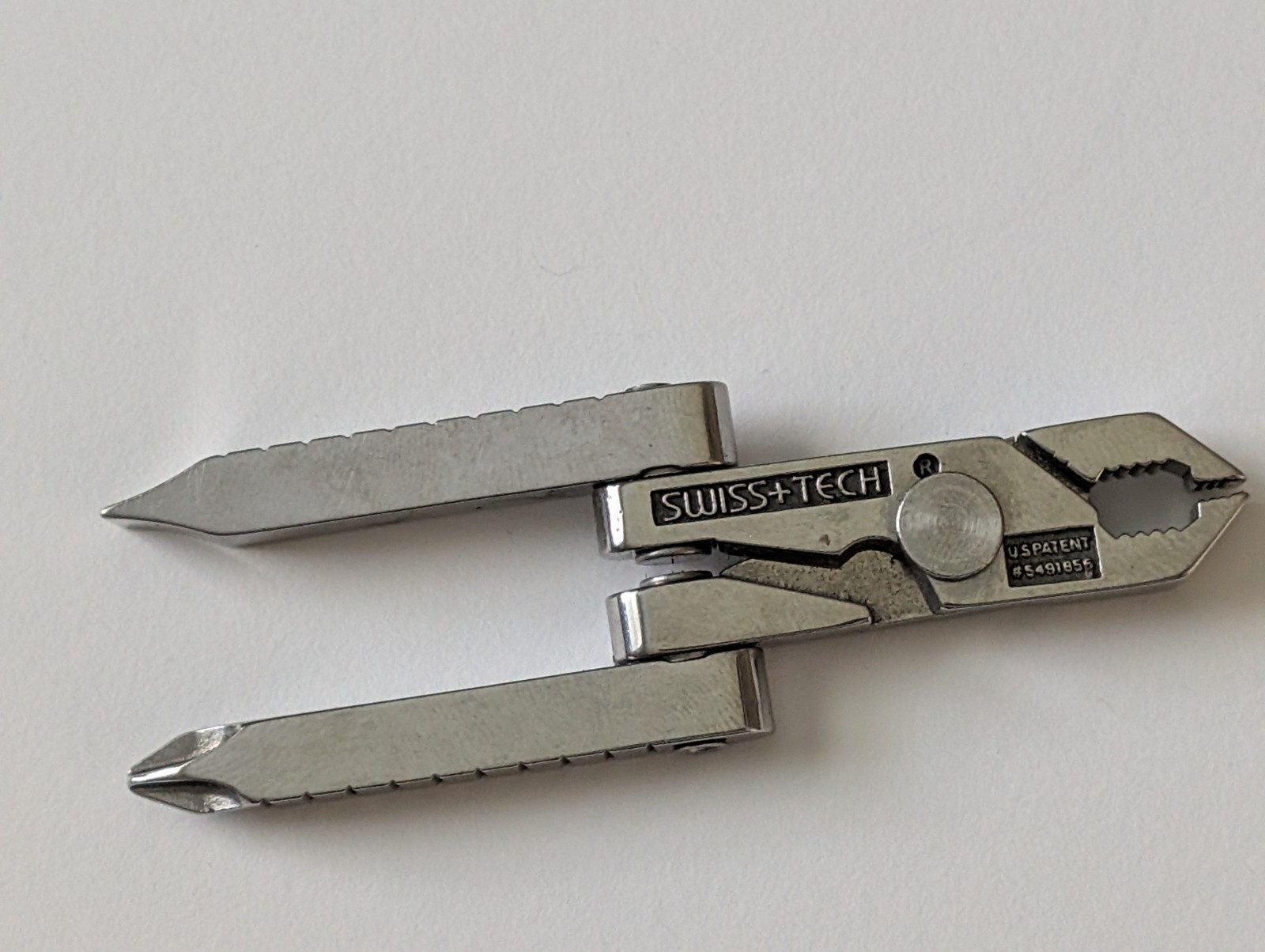 Vintage Swiss+Tech Foldable Screwdriver, Flat, Philips & Plier Pocket Tool 1.75″