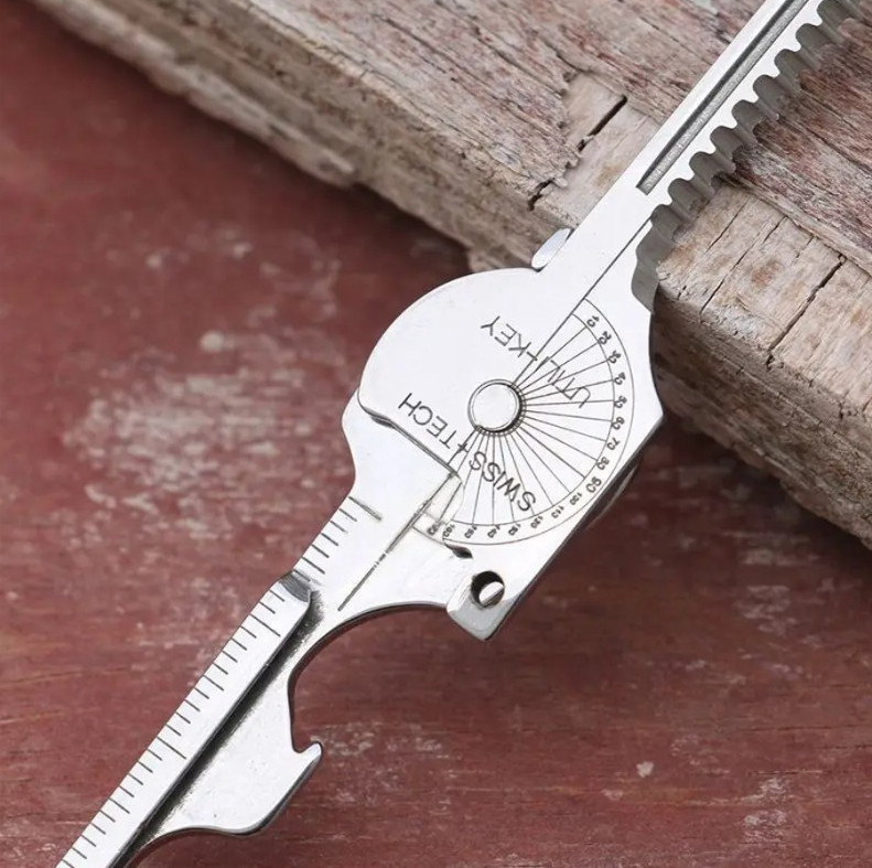 1pcs 8-in-1 Multi Tool Keychain Folding Pliers Screwdriver Bottle Opener Outdoor