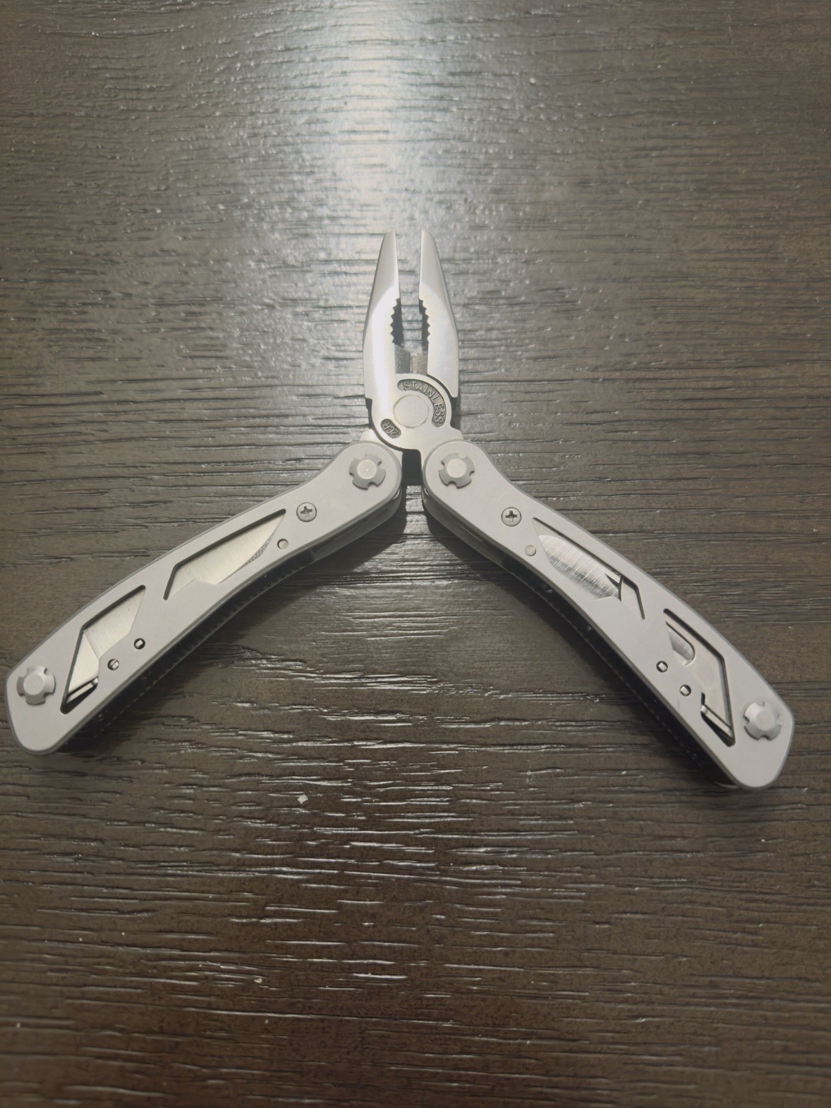 Stanley Multi Tool 12 in 1 Stainless Steel Pocket Knife Pliers Saw Screwdriver
