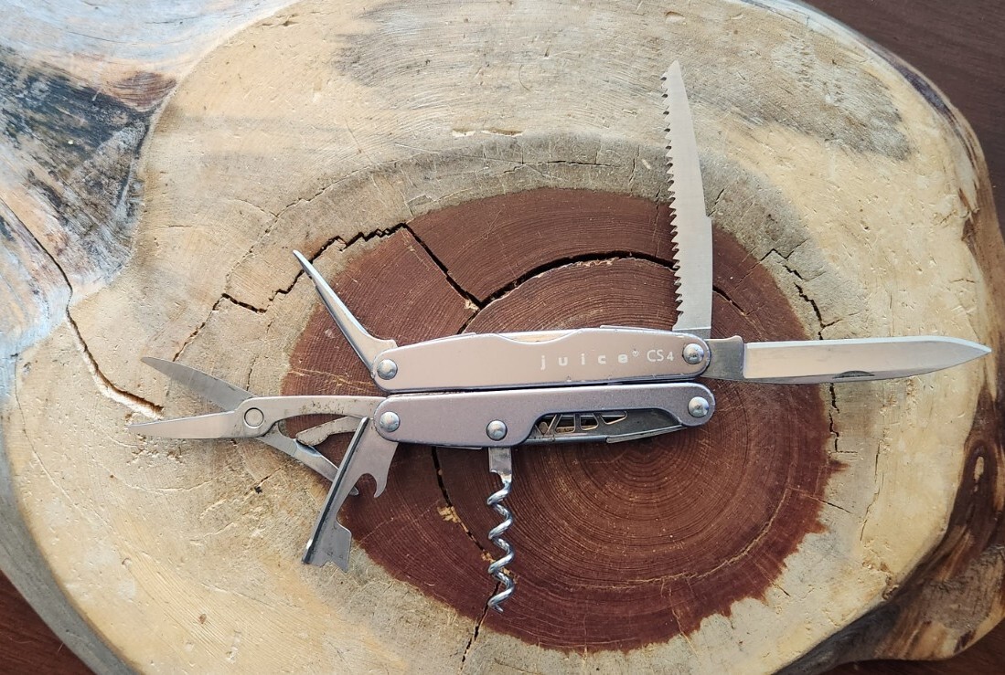 Leatherman Juice CS4 Storm Grey – Pliers Blade Corkscrew – Great Condition – C47