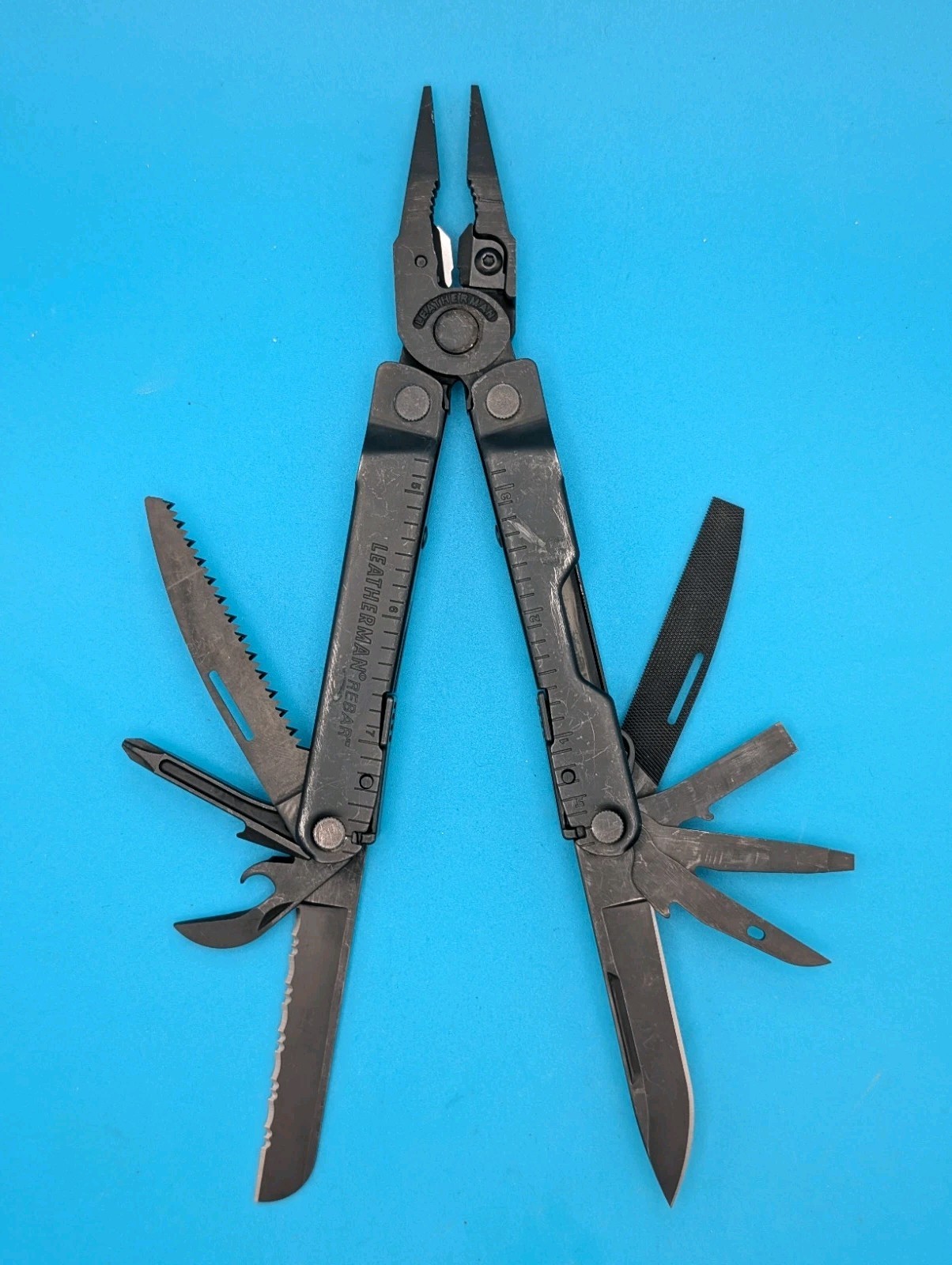 Leatherman Rebar Multi-Tool! Free Shipping! BLACK OXIDE! WITH SHEATH!