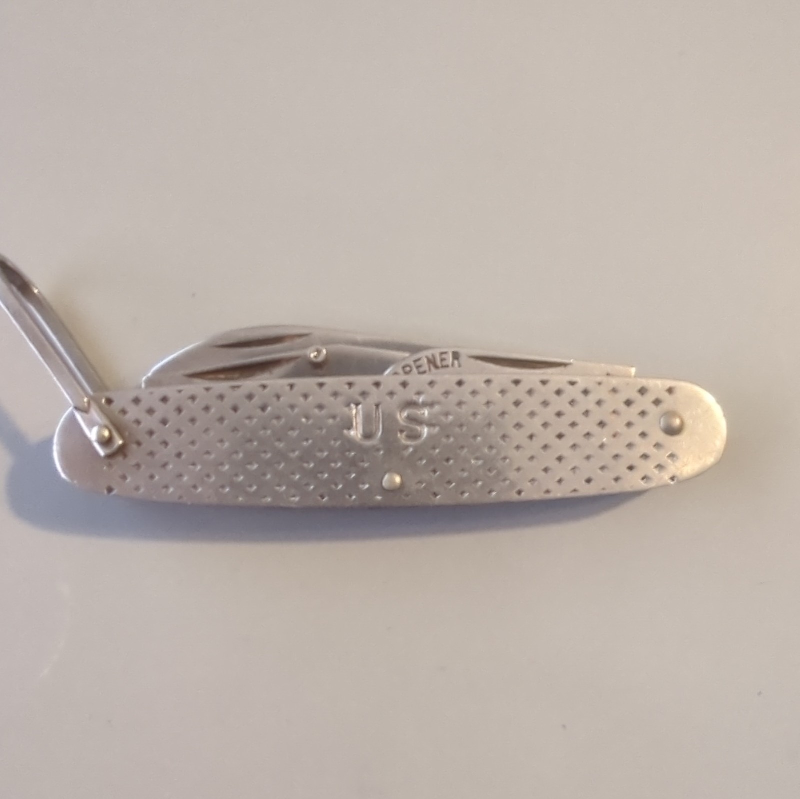 Camillus 1917 Multi-Tool Pocket Knife 4 Tools 2in SS Blade Silver Lanyard