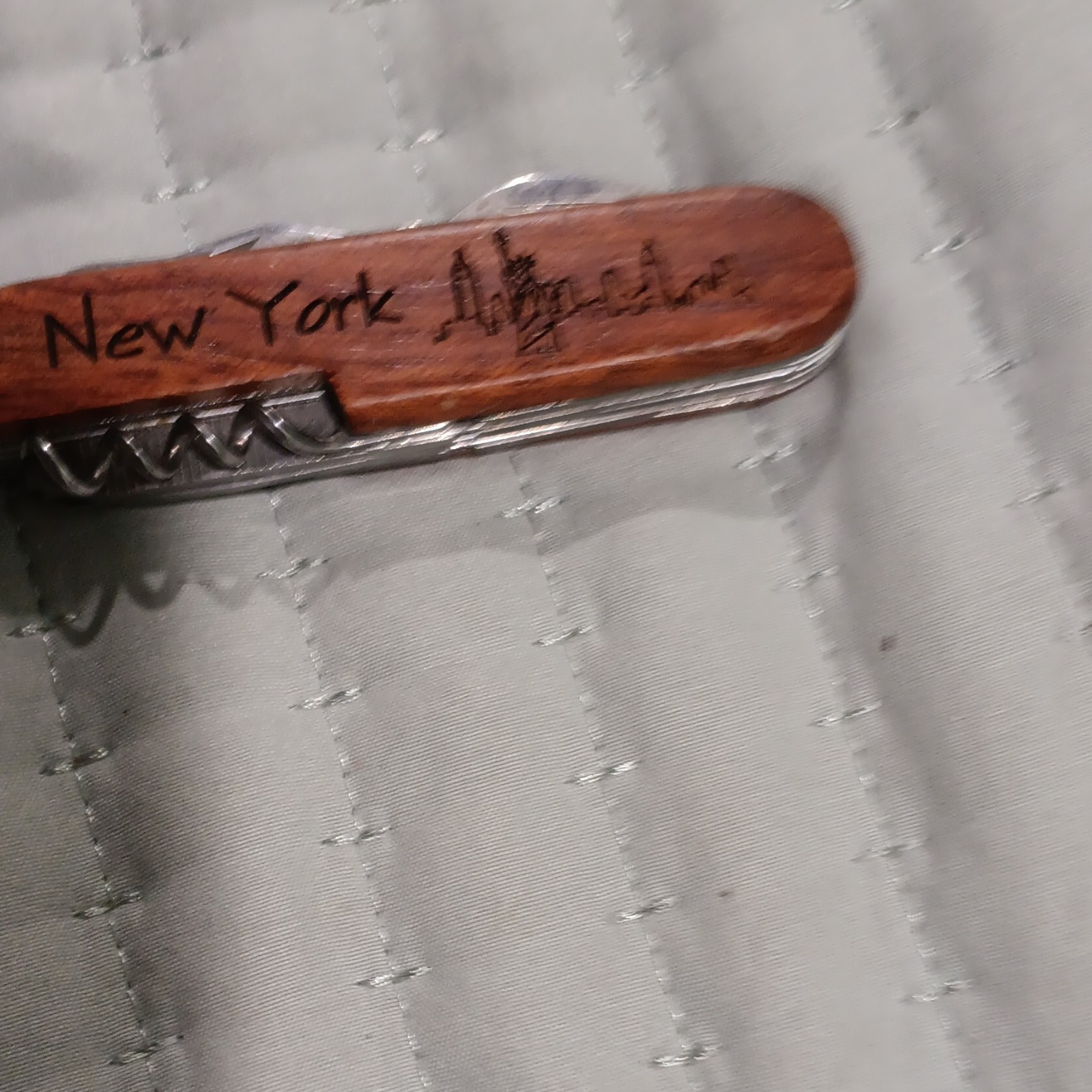 Wood Handle 7-in-1 Multi-Tool Pocket Knife Keychain New York I Love You