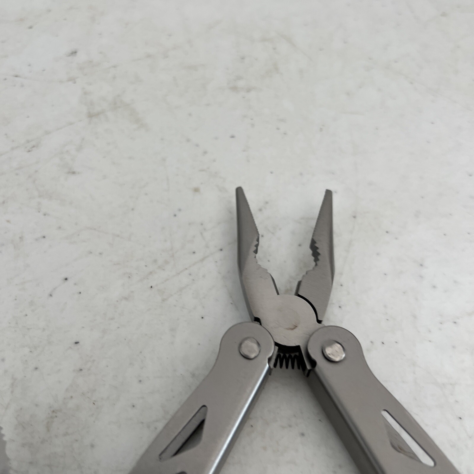 Sheffield 12-IN-1 MULTI TOOL – Pliers, Screwdriver, Knife & More