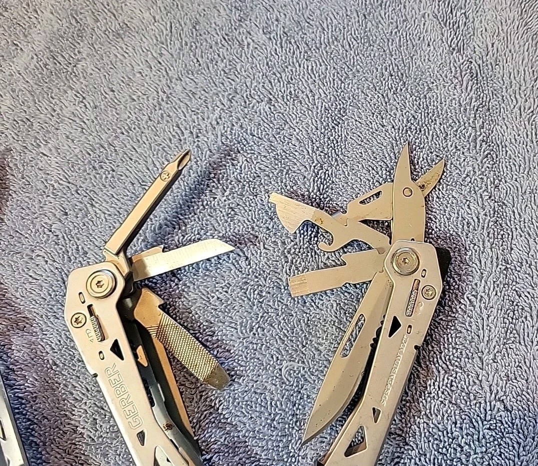 Gerber Suspension NXT Multi Tools – LOT OF 12 – Pliers, Scissors, Knife, File