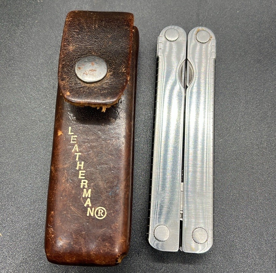 Vintage Leatherman Tool and Leather Sheath Case – Brown