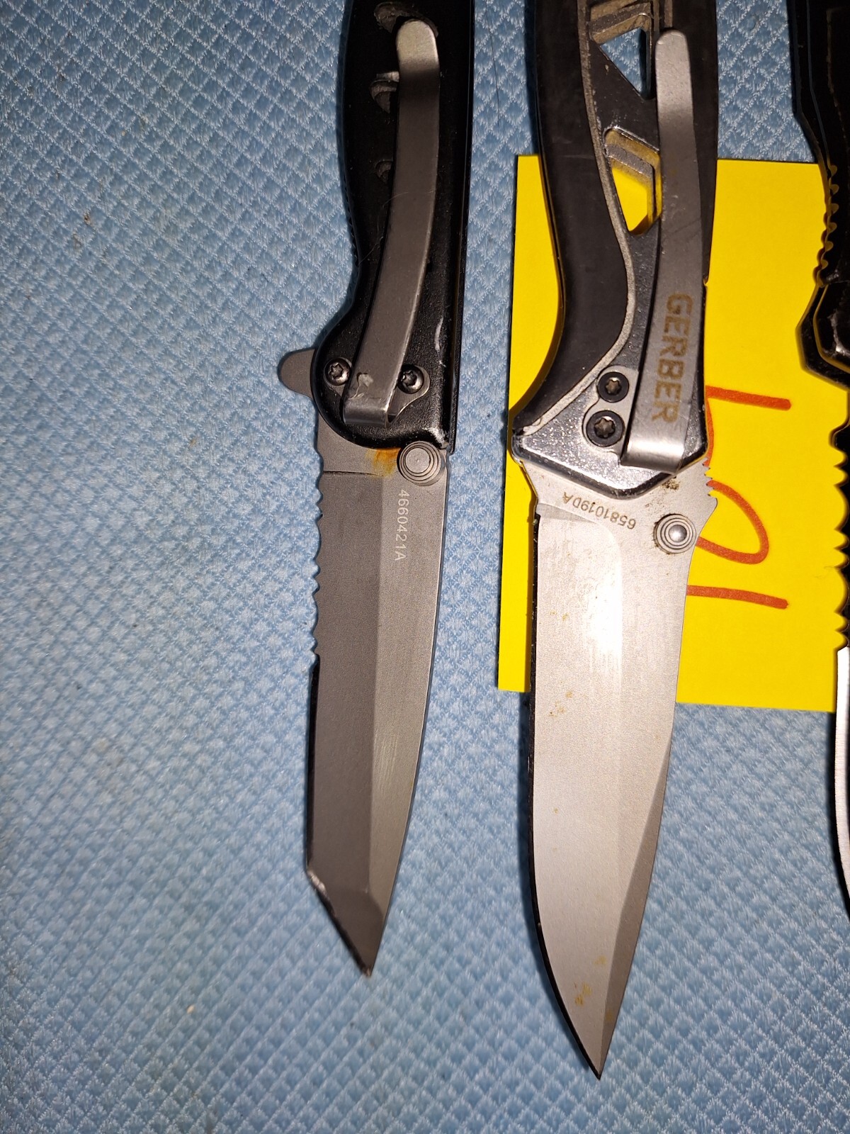 3 Gerber Pocket Knives AIRPORT CONFISCATION Loc 104