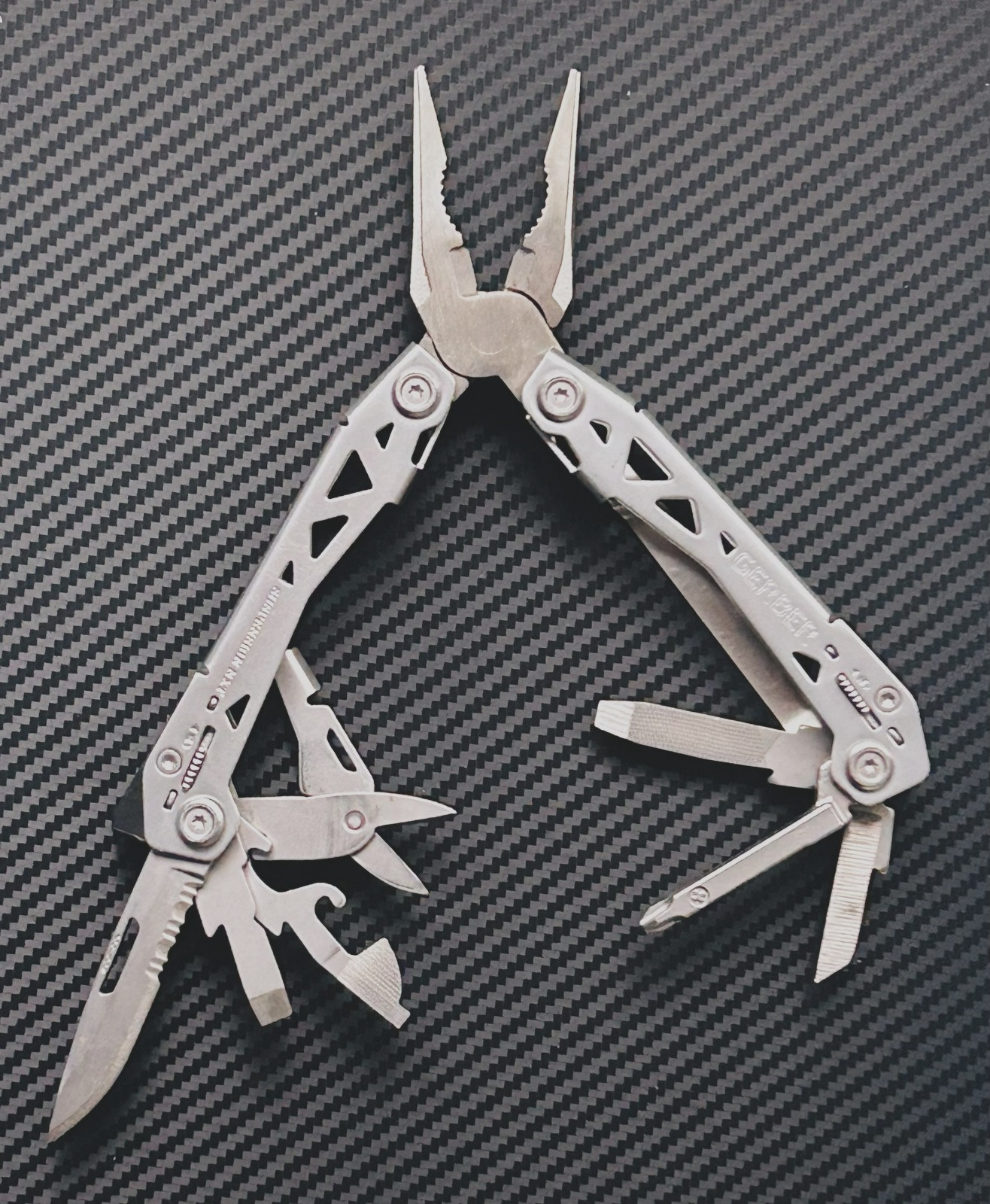 Gerber Suspension NXT Multitool Pliers Knife EDC Stainless Steel – Very Good