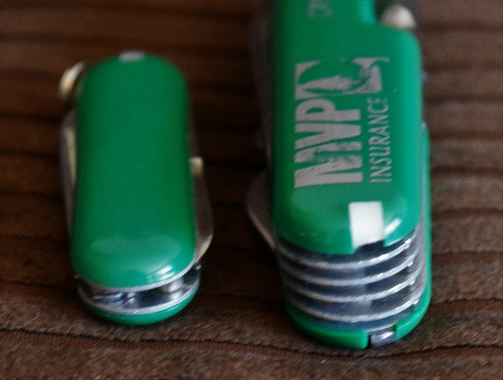 POCKET KNIVES