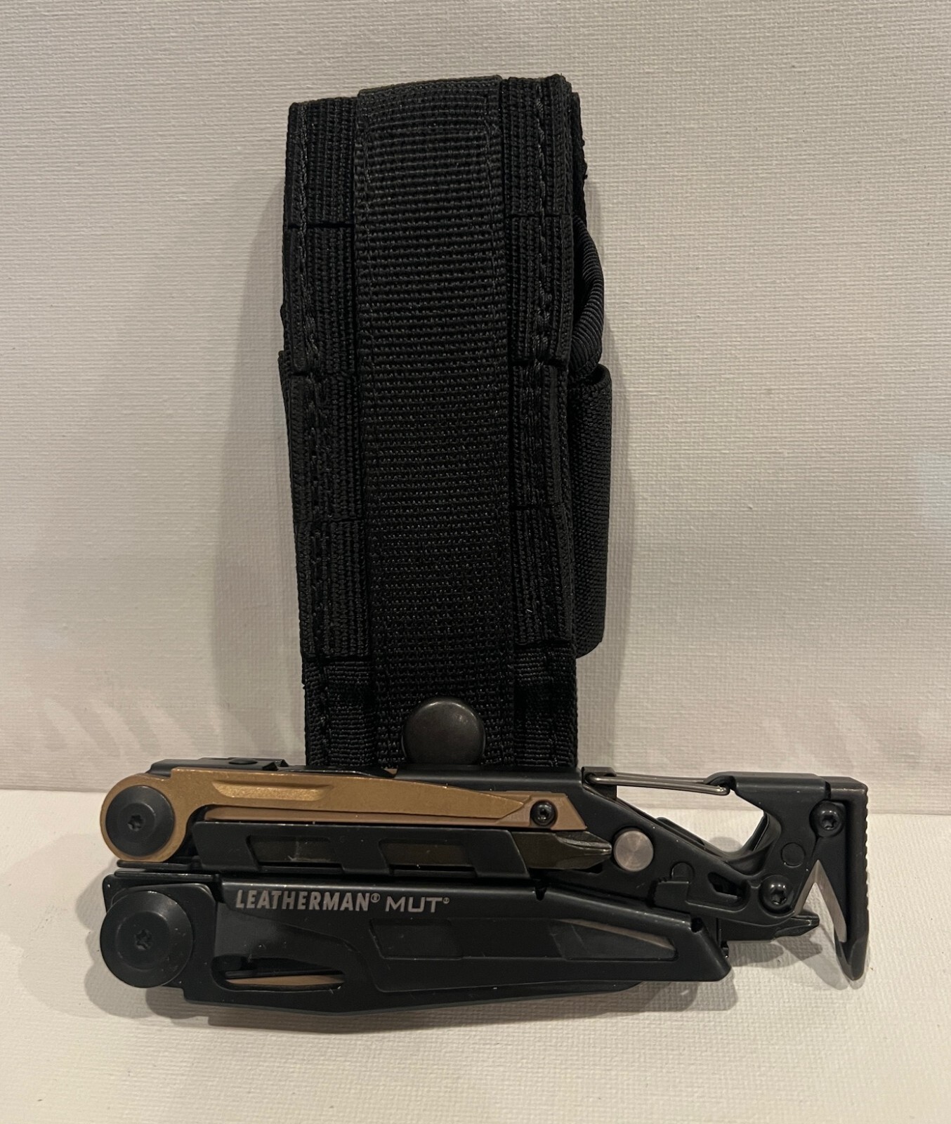 Leatherman MUT Tactical Multi Tool with Black Sheath – Black (850122)