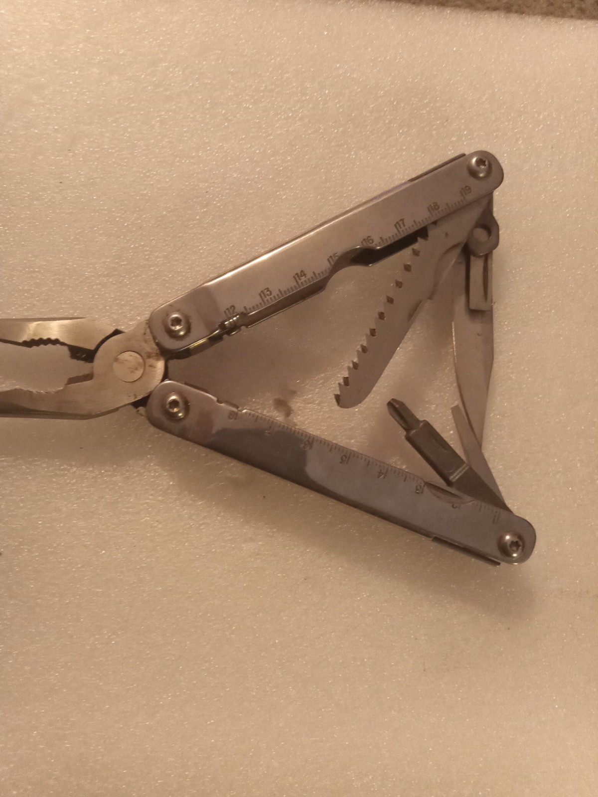 Bear Sportsman Multi Tool Knife Pliers Mac Tool branded