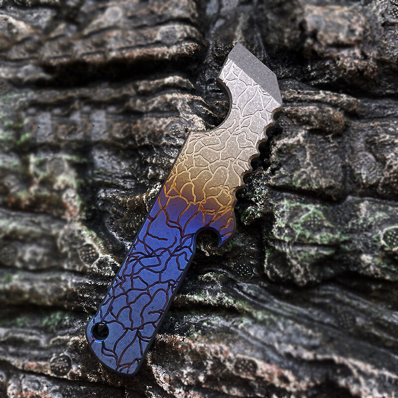 Hot Titanium Alloy Keychain Pry Bar Pendant Tool Crowbar Opener Outdoor Multi