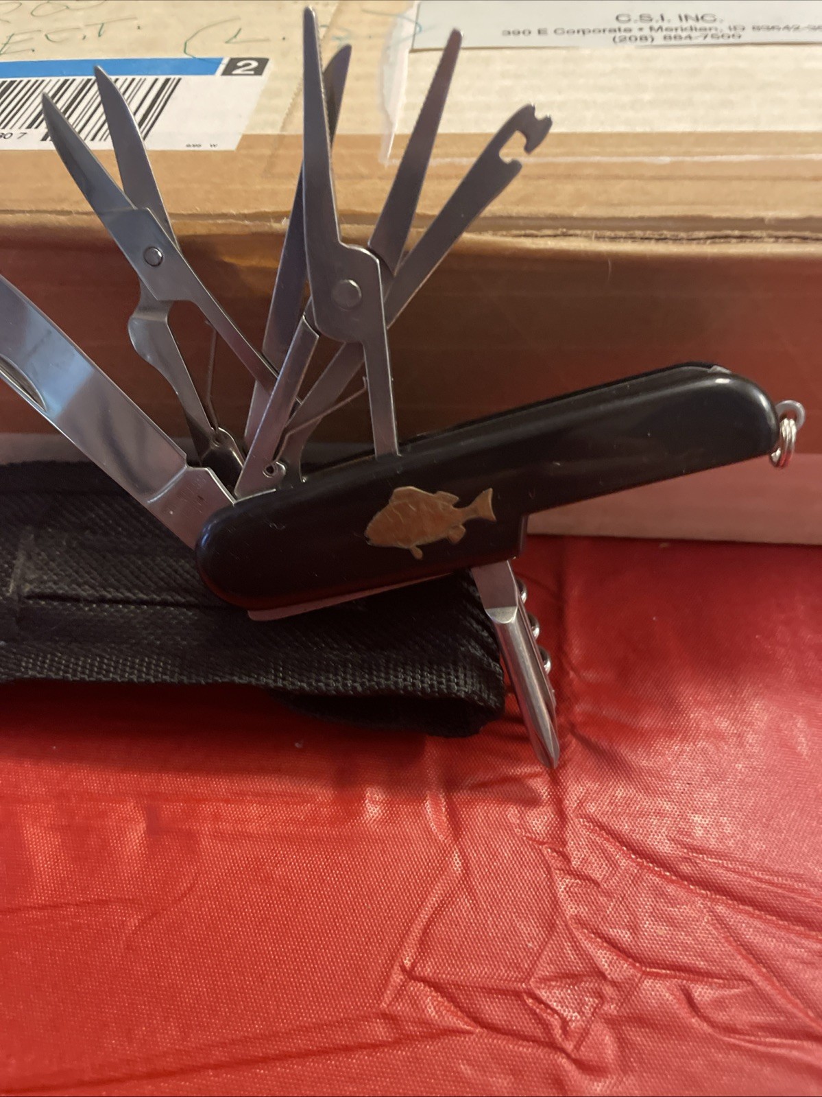 10 Blades MULTI PURPOSE CAMPING/CARRY KNIFE