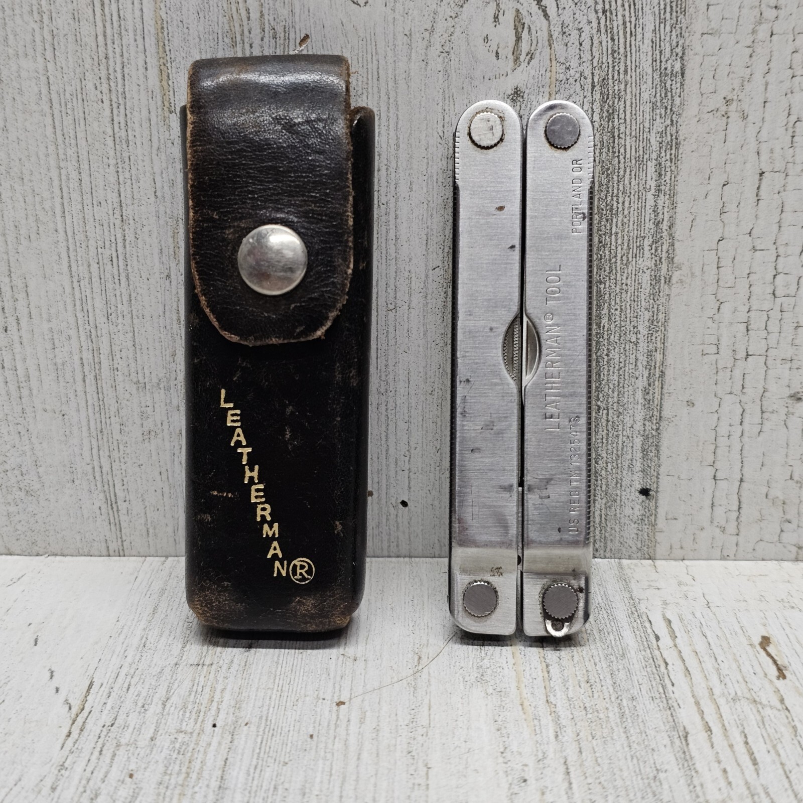 Leatherman Tool, US REG TM 1325473 06/94 date stamp! VINTAGE! With Sheath!