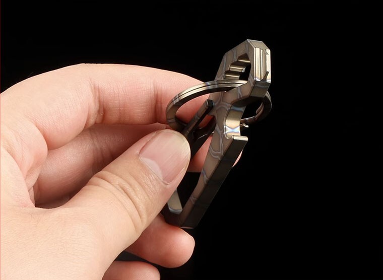 New EDC Titanium Alloy Key chain Carabiner Opener Multi Tool Portable Outdoor