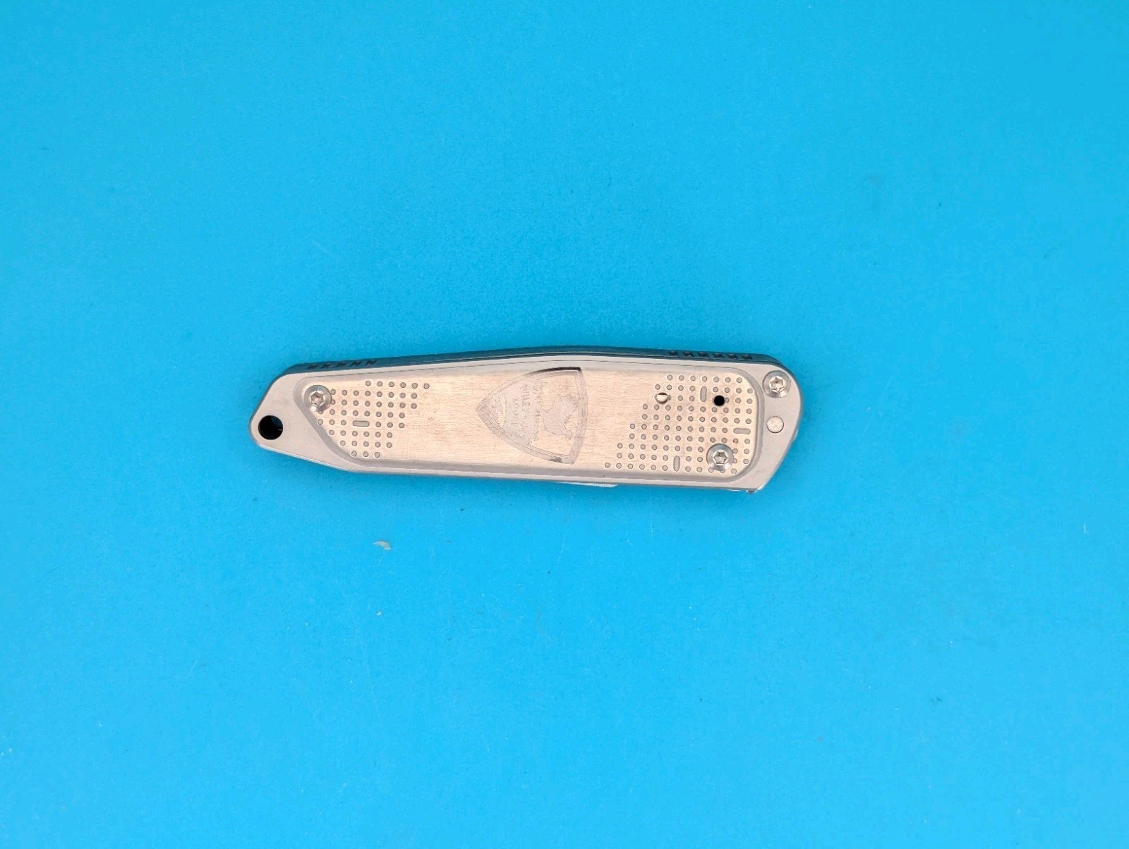 Leatherman FREE T2 Pocket Knife Multi-Tool! *WILEY COCK LODGE*