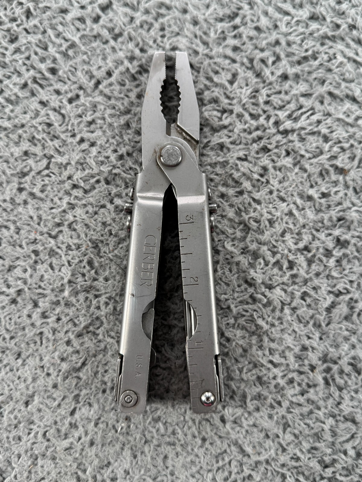 Gerber Multi-Plier 600, Carbide Cutters, Bluntnose – Gray