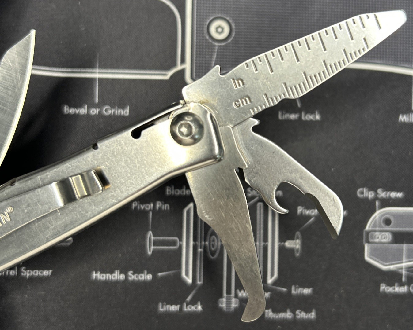 Leatherman Rev Folding Multi-Tool Knife Plier USED BOD 0120 Carry Clip VGUC