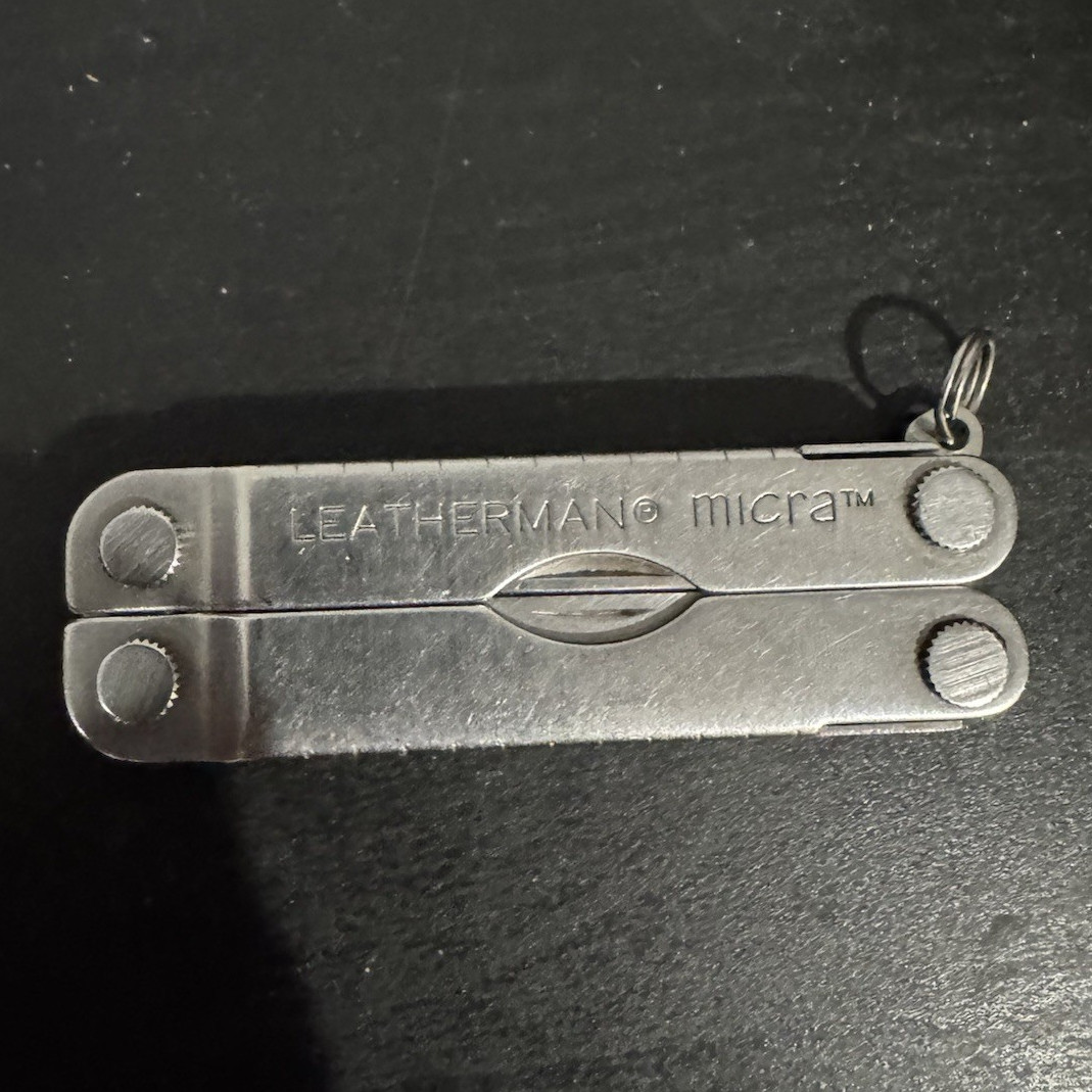 Leatherman Micra Silver Stainless Multi-Tool 10-in-1 Straight Edge 2″ Key Ring