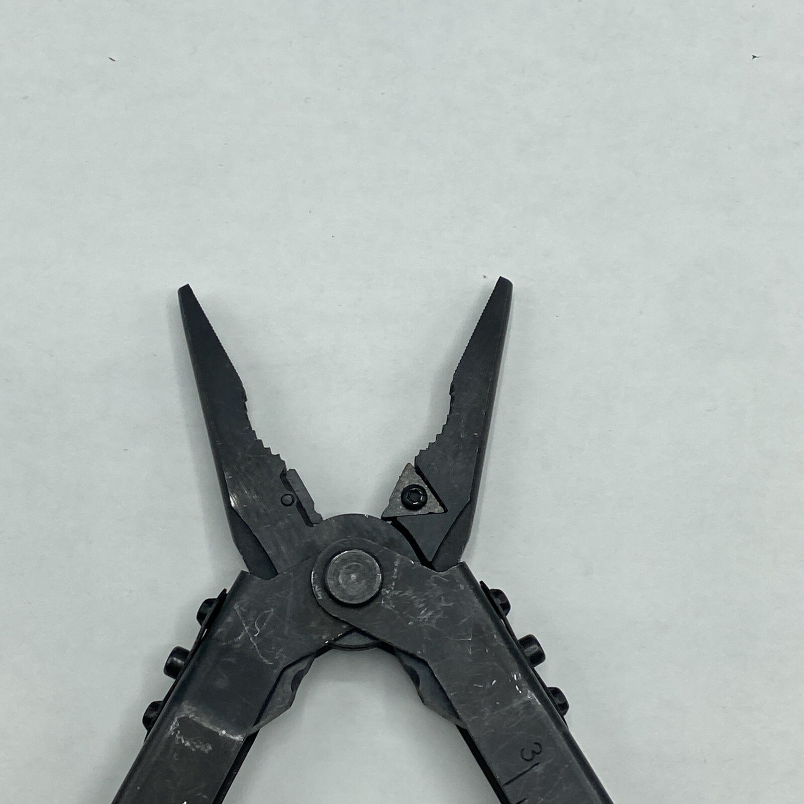 Gerber MP 600, Carbide Cutters, Needlenose – Black