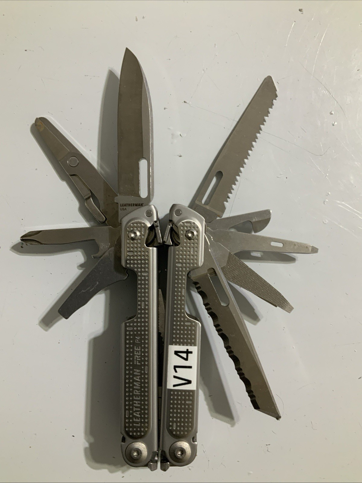 Leatherman Free P4 Stainless Steel Multi Tool Retired – V14
