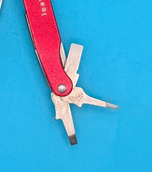 Leatherman Juice C2 Red Multi Tool! RETIRED!