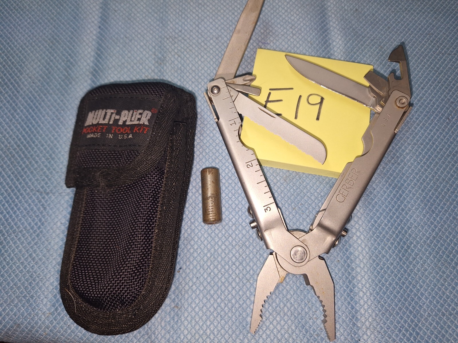1 Vintage GERBER Multi Tool W SHEATH Camping Fishing Lot E19