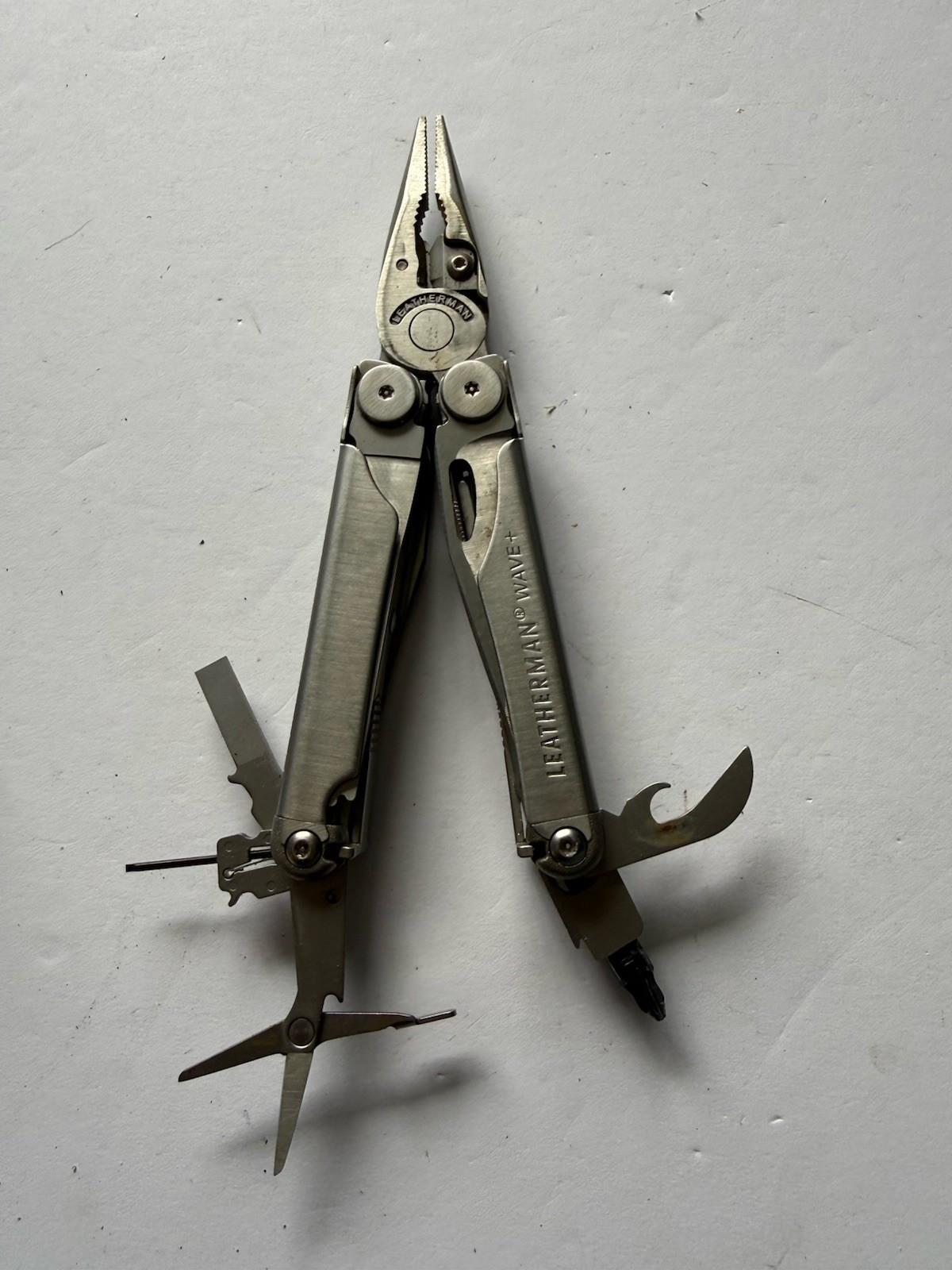 Leatherman Wave Plus + Multi-Tool! SILVER & BLACK! WITH SHEATH! FAST SHIPPING