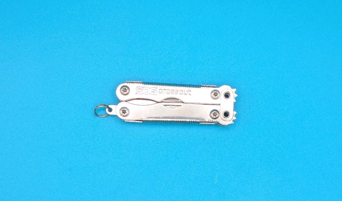 SOG Crosscut Multitool Knife!