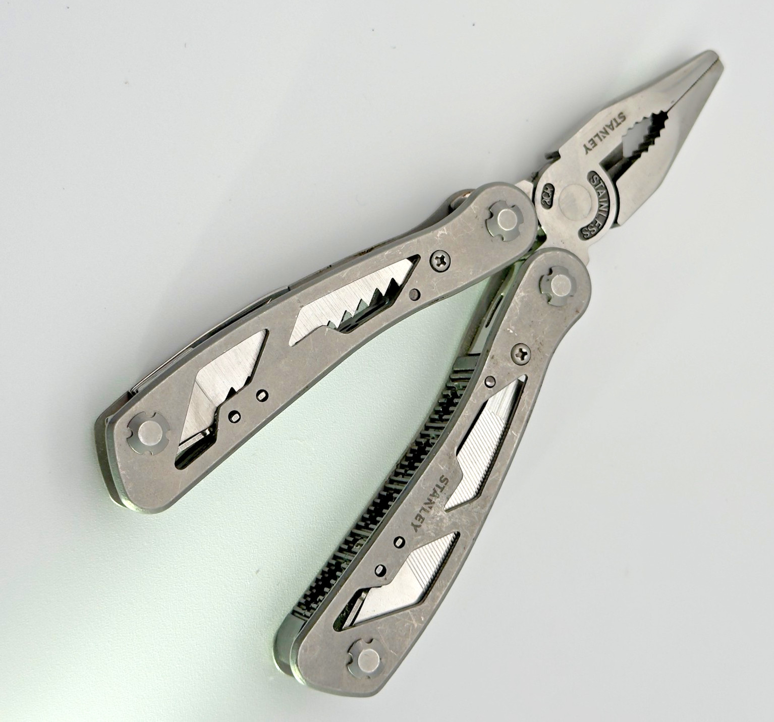 Stanley Multi Tool 2CR 12 in 1 Pocket Knife Pliers Saw Screwdriver File