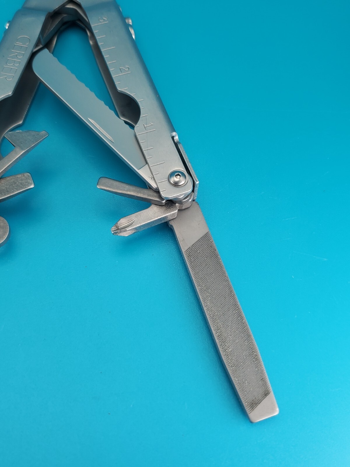 Vintage Gerber Stainless Steel Needlenose MP400 Multi-Tool Pliers! With Sheath!