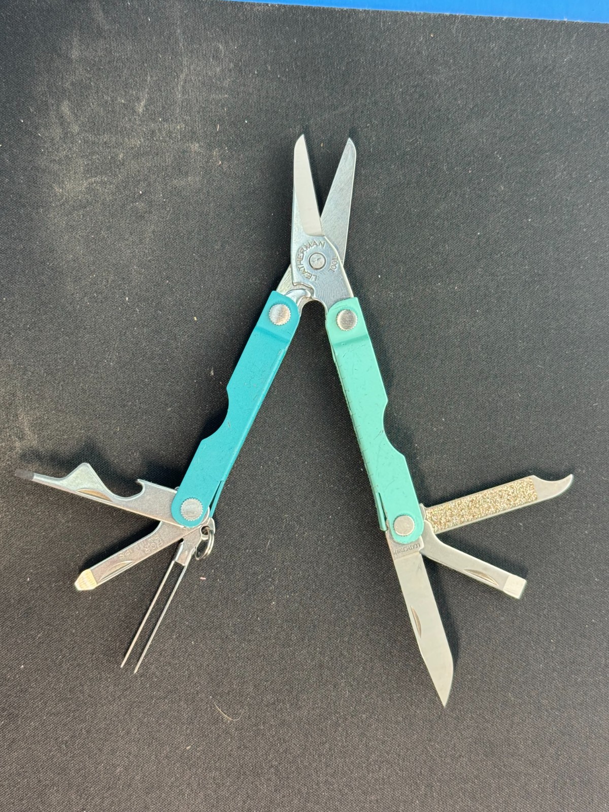 Leatherman Micra 10 in 1 Multitool Anodized Aluminum – Parakeet