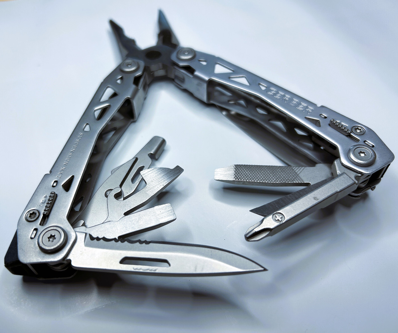 GERBER Suspension NXT Multi-Tool with Pocket Clip and 15 Funct