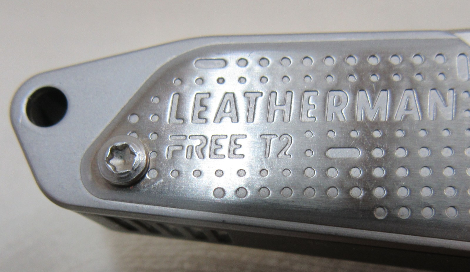 Leatherman FREE T2 Pocket Knife Multi-Tool Stainless Steel
