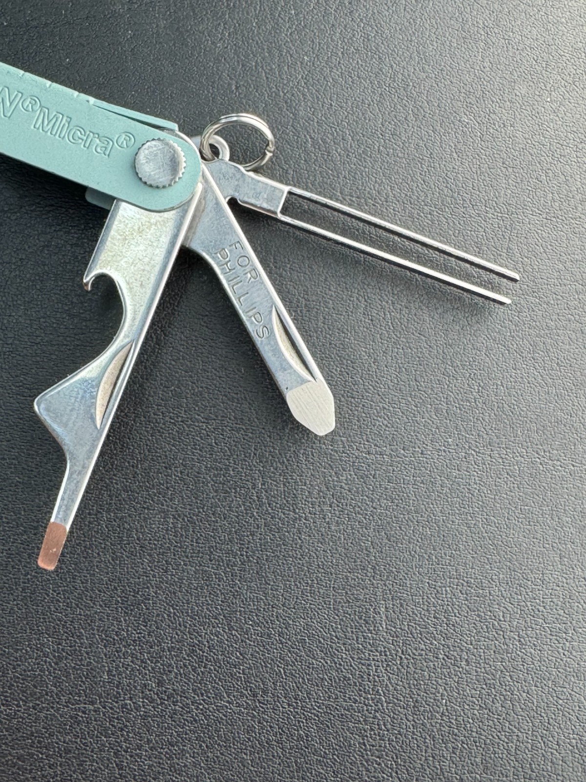 Leatherman Micra 10 in 1 Multitool Anodized Aluminum – Artic Blue