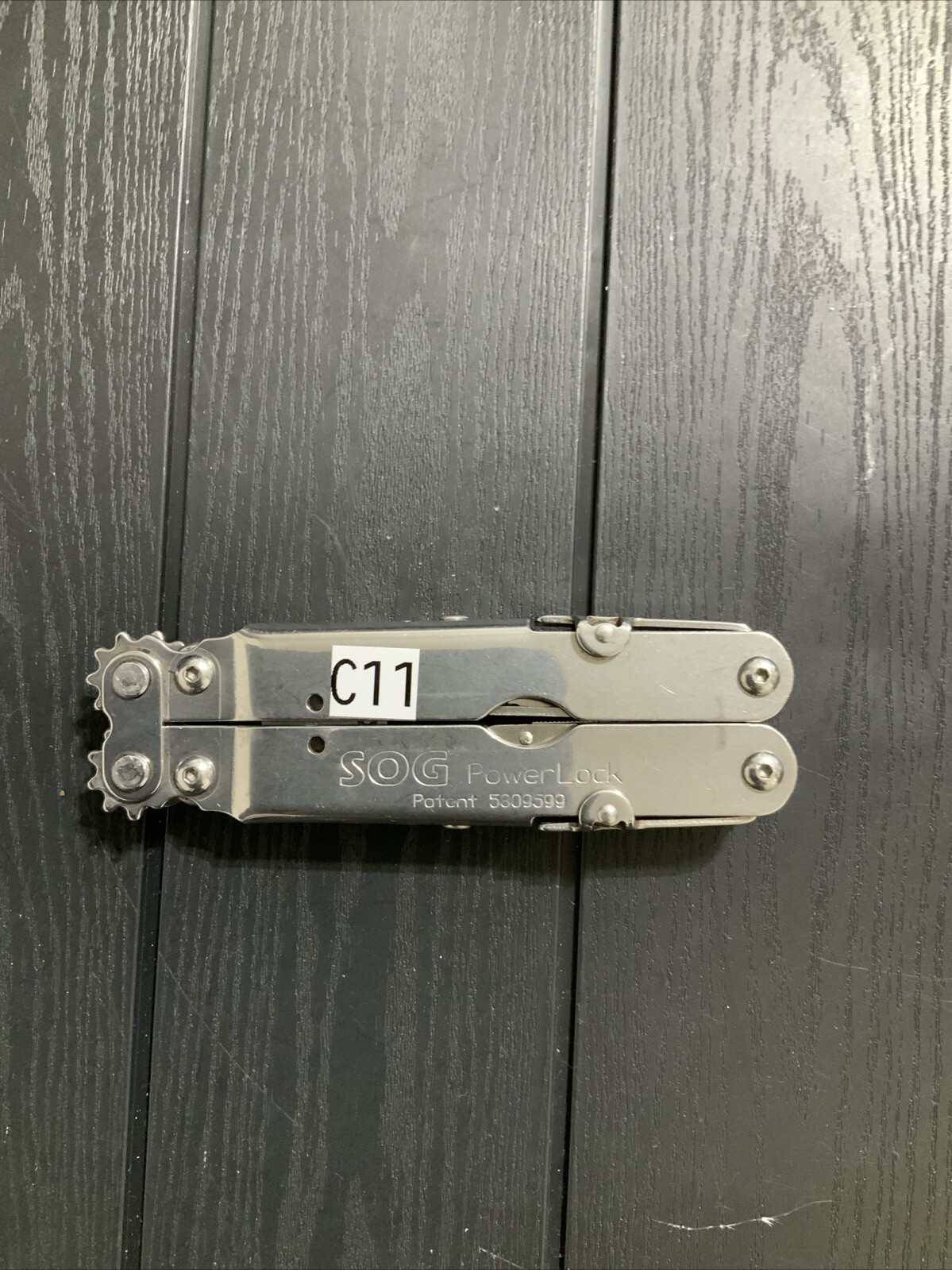 SOG PowerLock Multi tool Black – C11