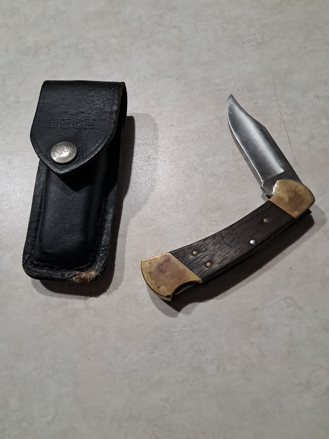 Buck Knives Model 112 Two Dot with Sheath (A1)