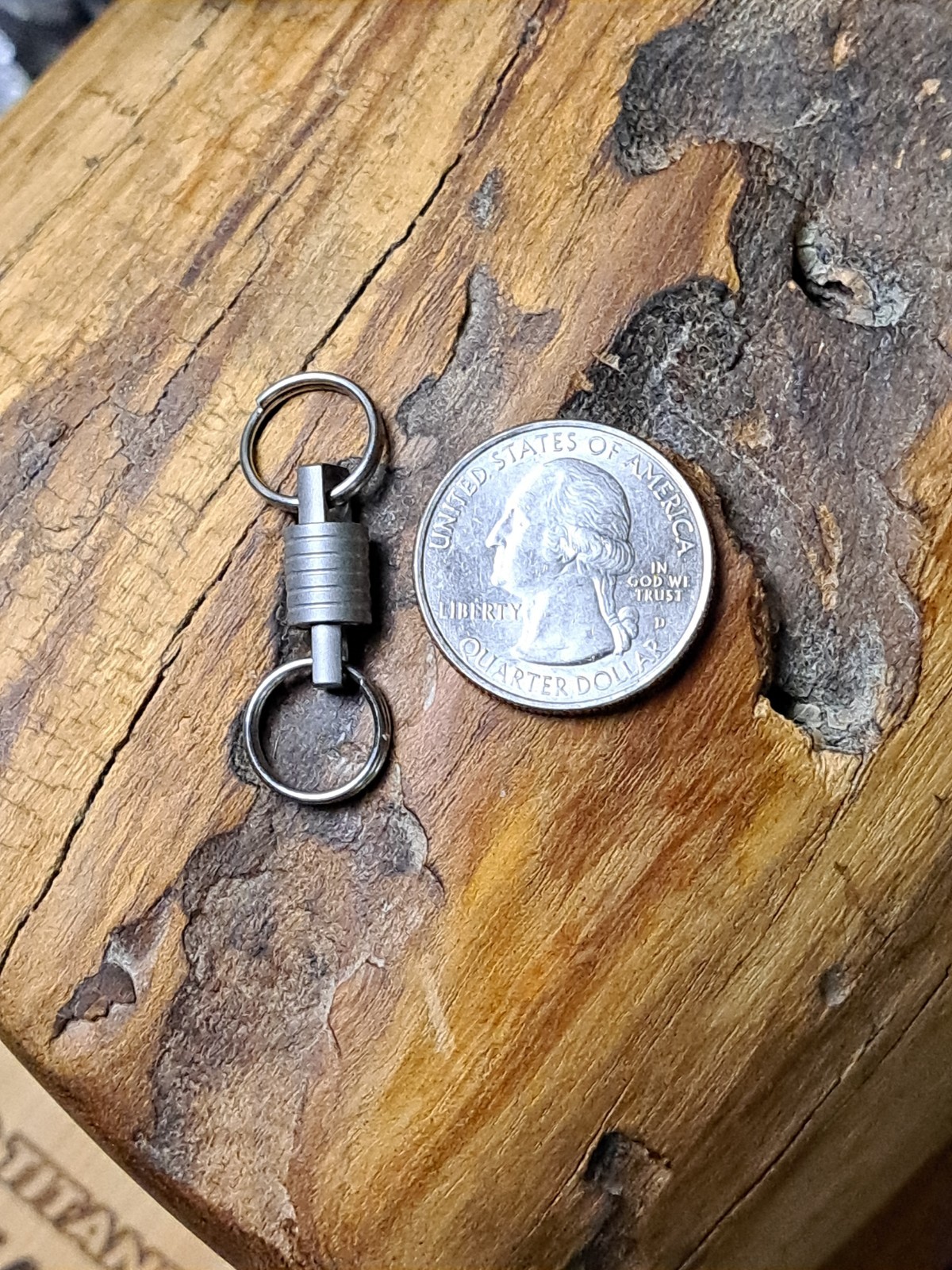 Pro Super Mini Series Titanium Swivel With 12mm Titanium Keyrings